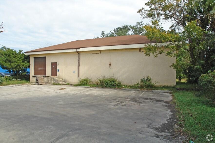 More Photos Of 15 Dixie Hwy, Saint Augustine Warehouse For Sale