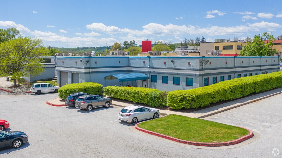 More Photos Of 11103 Pepper Rd, Hunt Valley Flex For Lease