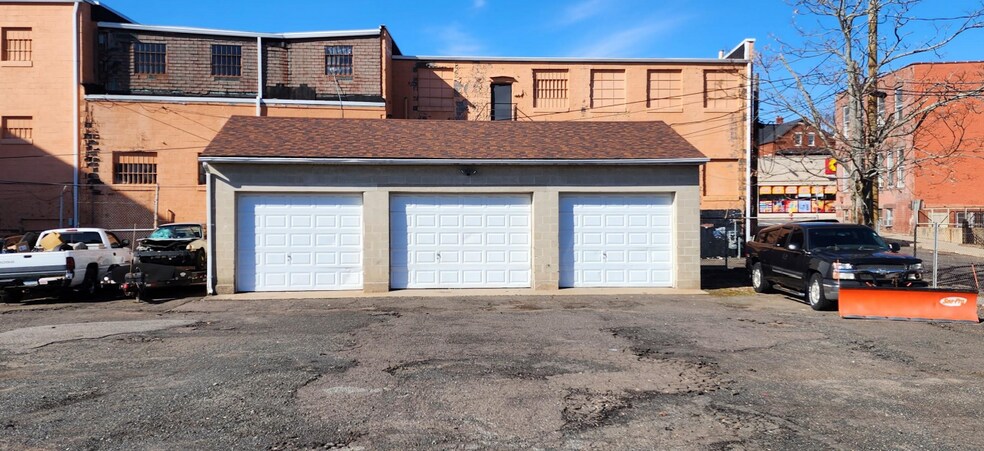 More Photos Of 5 Cross St, Meriden Warehouse For Sale