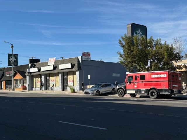 More Photos Of 19445-19449 Ventura Blvd, Tarzana Storefront For Sale