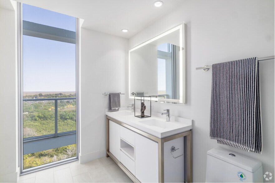 More Photos Of 2000 Metropica Way, Fort Lauderdale Apartments For Sale