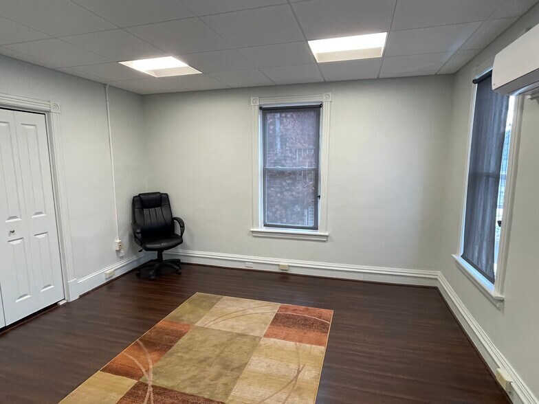 More Photos Of 119 King St, Hagerstown Office For Lease