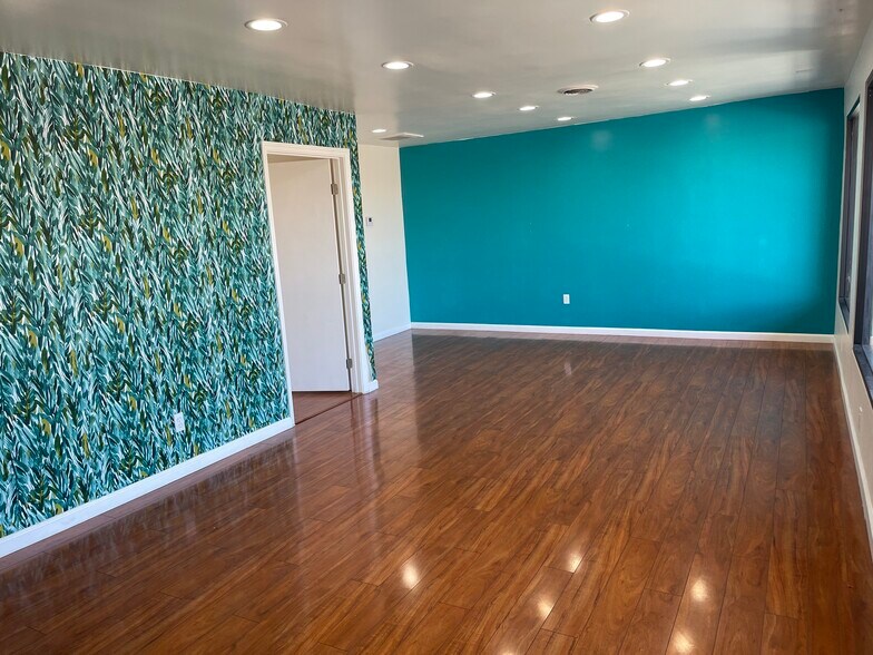 More Photos Of 1615 E Plaza Blvd, National City Office For Sale