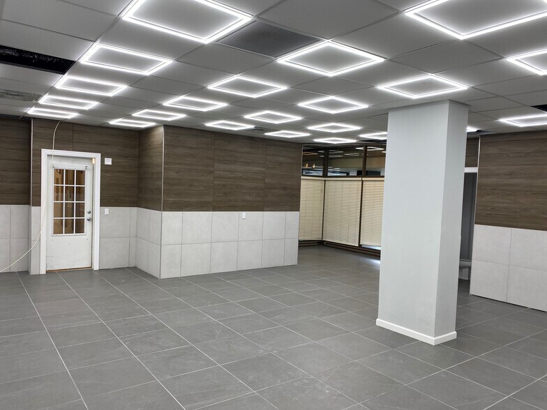 More Photos Of 101 Three Rivers N, Fort Wayne Apartments For Lease