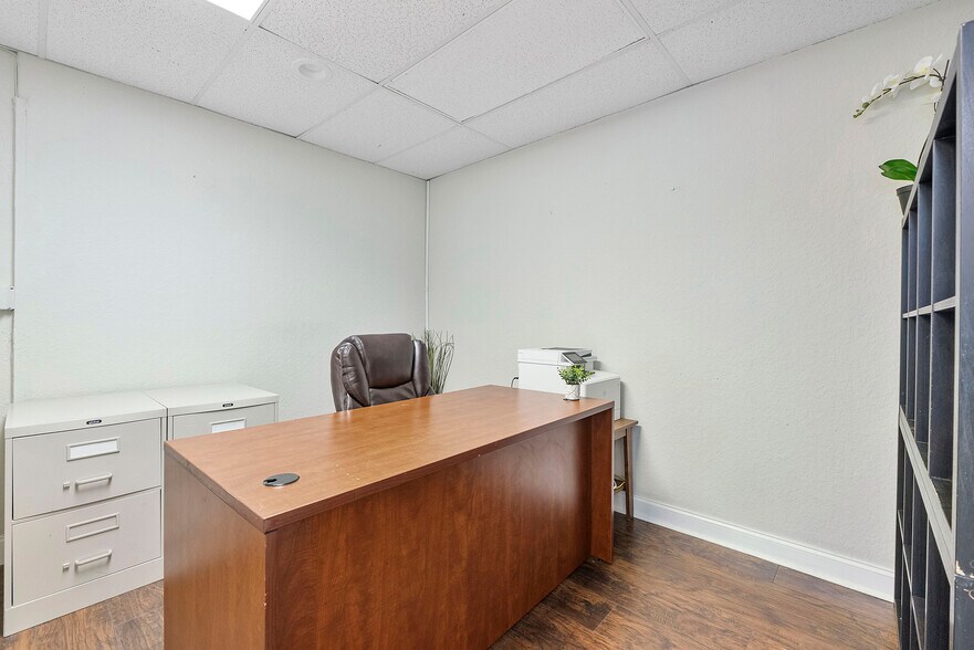 More Photos Of 1730 E Commercial Blvd, Fort Lauderdale Medical For Lease