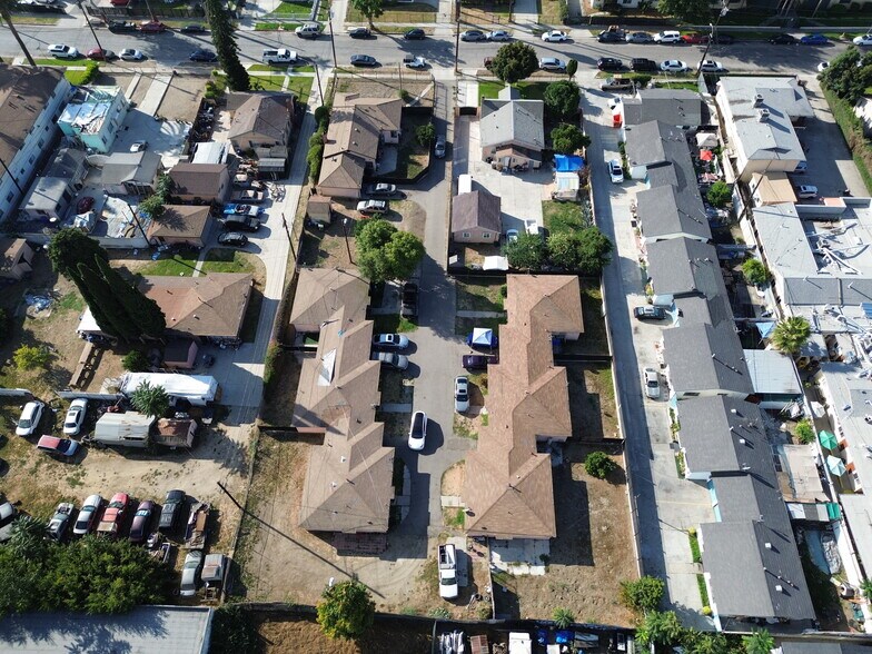 Primary Photo Of 3161 Euclid Ave, Lynwood Apartments For Sale