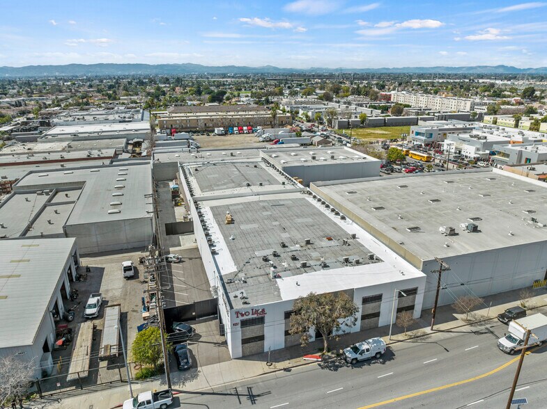 Primary Photo Of 9237 San Fernando Rd, Sun Valley Industrial For Sale