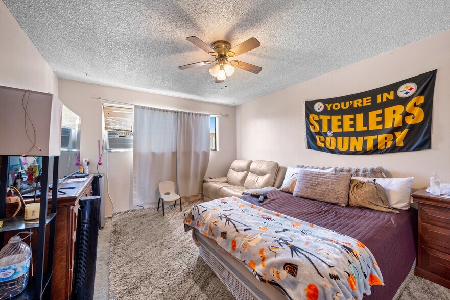 More Photos Of 2325 S Ridgeley Dr, Los Angeles Apartments For Sale