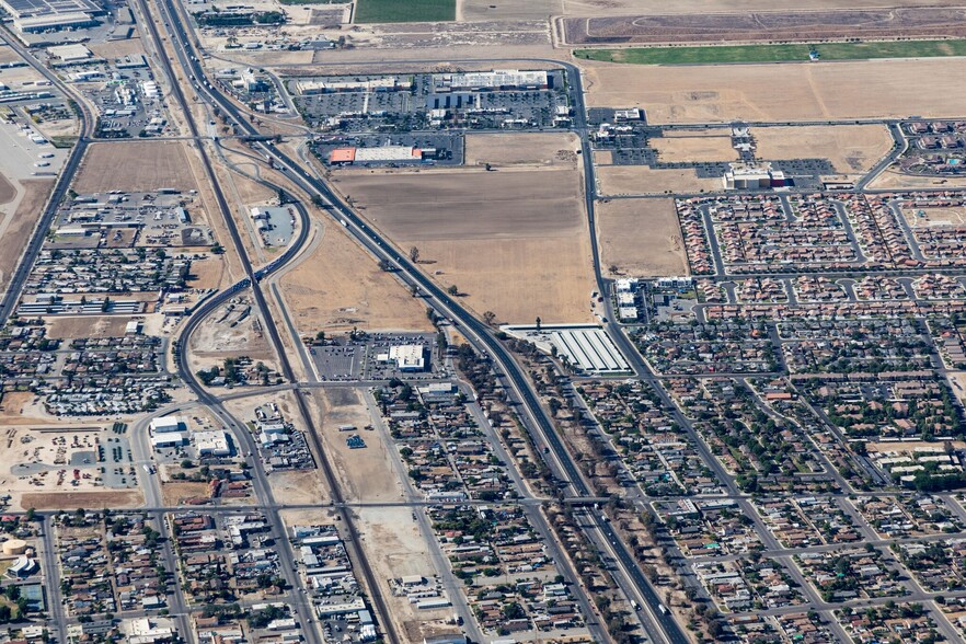 Primary Photo Of Highway 99 And Dover St, Delano Land For Sale