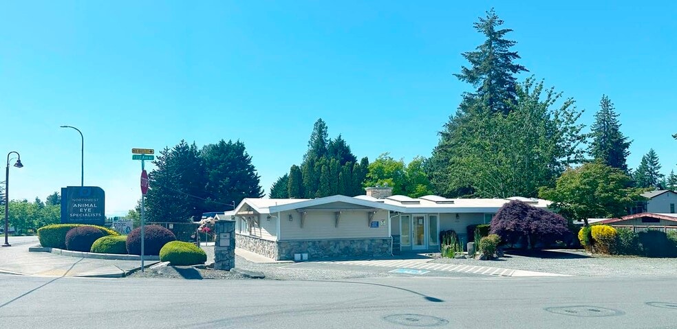 More Photos Of 13020 NE 85th St, Kirkland Medical For Sale