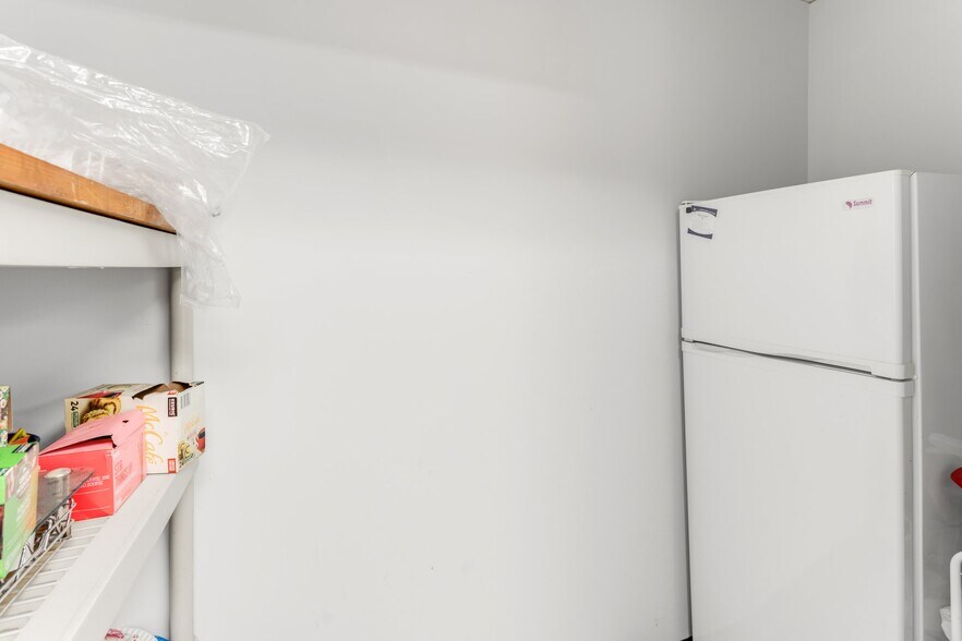 More Photos Of 168 Franklin Corner Rd, Lawrenceville Medical For Sale