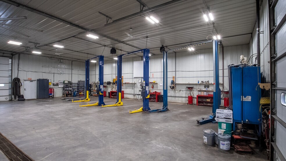 More Photos Of 203 Main St E, Elysian Auto Repair For Sale