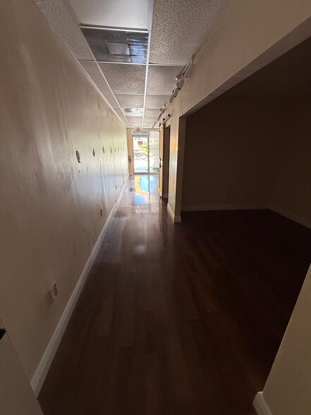 More Photos Of 1015-1019 SE 17th St, Fort Lauderdale Freestanding For Lease
