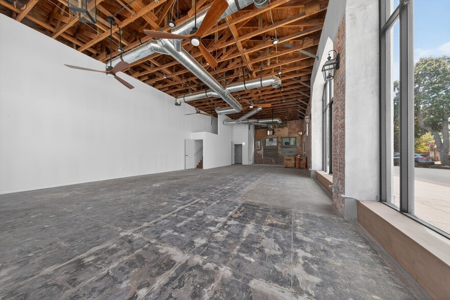 More Photos Of 2916-2927 W Vernon Ave, Los Angeles Storefront Retail Office For Lease