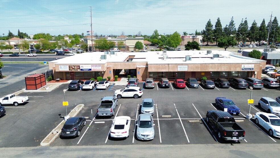 More Photos Of 7743 West Ln, Stockton Medical For Lease