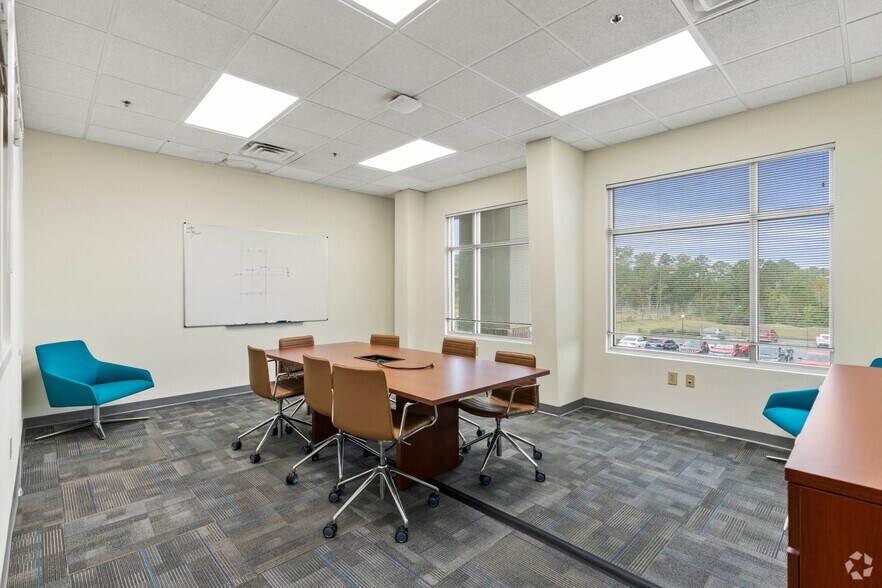 More Photos Of 2033 Corporate Dr S, Wilmington Office For Sale