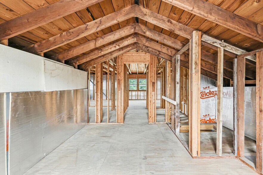 More Photos Of 11 S 2nd St, Festus Office For Sale