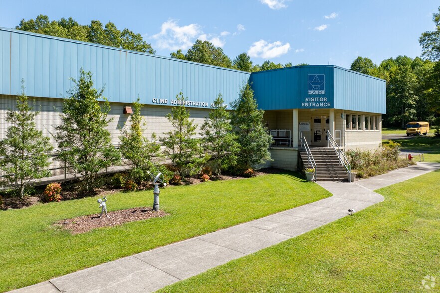 More Photos Of 1 Pari Dr, Rosman Specialty For Sale