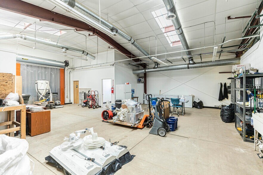 More Photos Of 2340 Bennett Rd, Rye Specialty For Sale