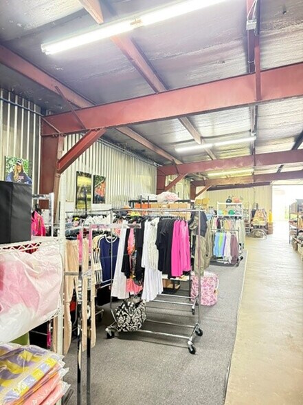 More Photos Of 719 Roosevelt Ave, Detroit Lakes Light Distribution For Sale