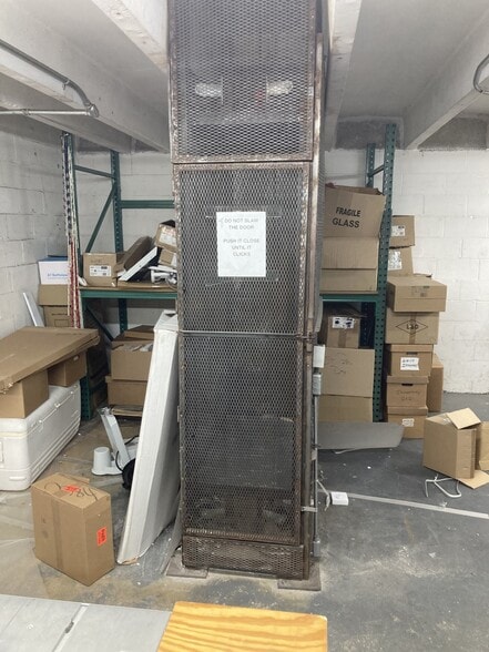 More Photos Of 2500 Broad Ave, Memphis Storefront For Sale