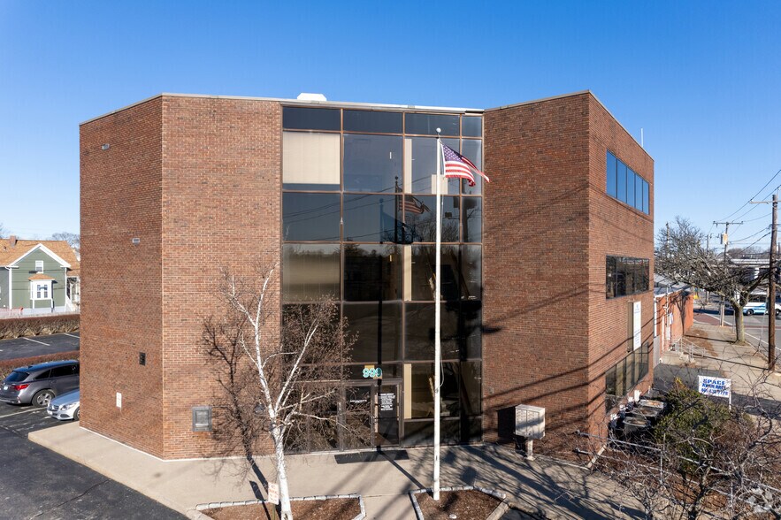 Primary Photo Of 999 S Broadway, East Providence Medical For Sale