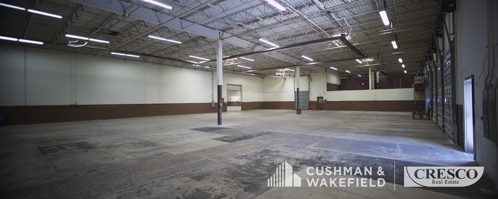 More Photos Of 720 E Highland Rd, Macedonia Warehouse For Sale