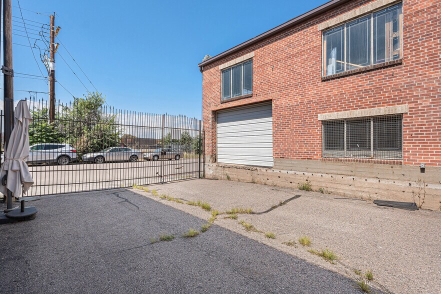 More Photos Of 50 W Arizona Ave, Denver Warehouse For Sale