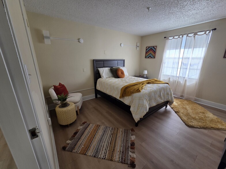 More Photos Of 1710 N McDonald St, McKinney Assisted Living For Sale