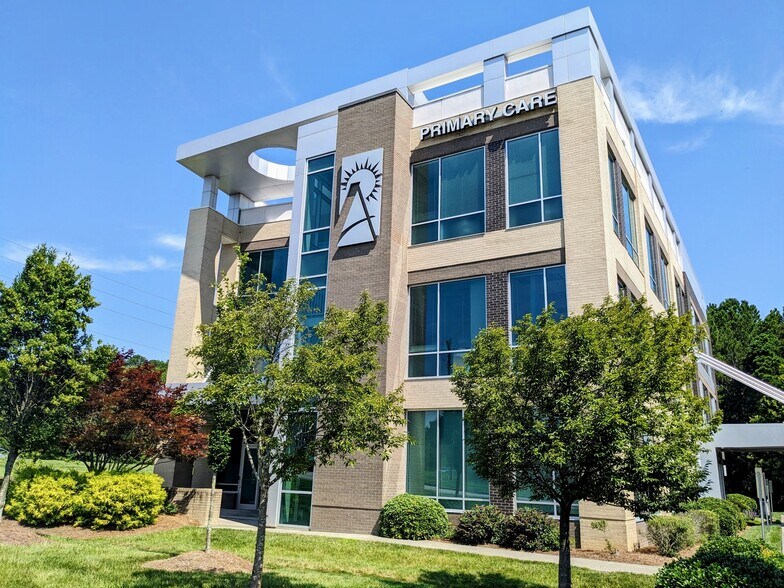 More Photos Of 101 Lattner Ct, Morrisville Medical For Lease