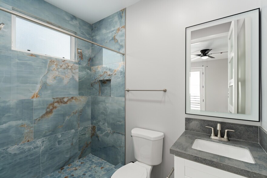 More Photos Of 6728 Thomson Ct, San Diego Apartments For Sale