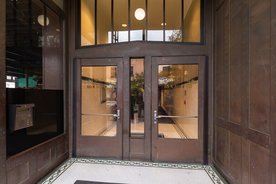 More Photos Of 61-69 N Raymond Ave, Pasadena Office For Lease