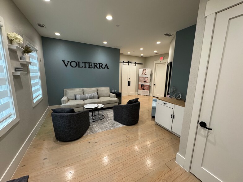 More Photos Of 161 Summit Ave, Southlake Office Residential For Lease