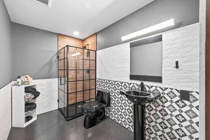 More Photos Of 3620 Arrowhead #2 Dr, Medina Industrial For Sale