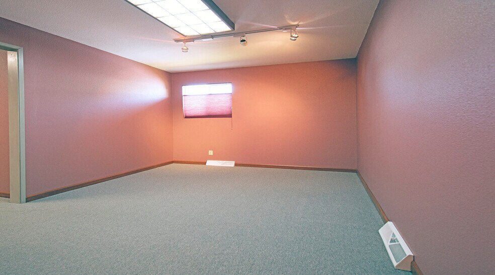 More Photos Of 19205 E Appleway Ave, Greenacres Office Residential For Sale