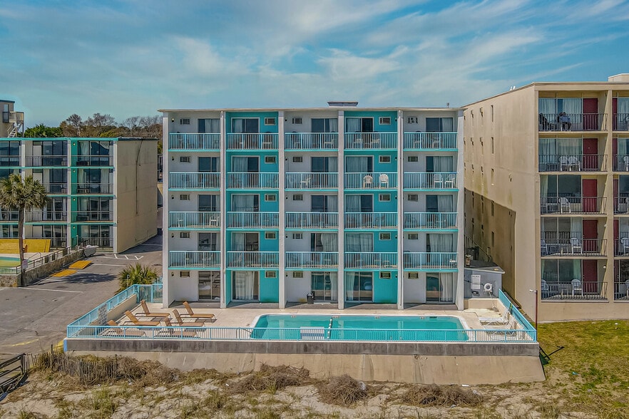 More Photos Of 1901 S Ocean Blvd, Myrtle Beach Hotel For Sale