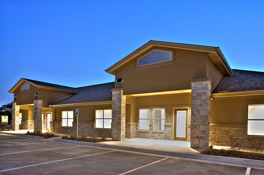 Primary Photo Of 1464 E Whitestone Blvd, Cedar Park Office For Lease