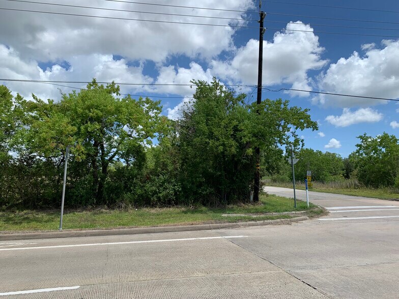 More Photos Of 11550 FM 1764, Santa Fe Land For Sale