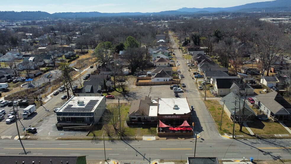 More Photos Of 1804 E Main St, Chattanooga General Retail For Sale