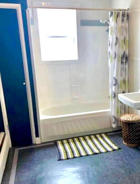 More Photos Of 231 Lincoln St, Sitka Apartments For Sale