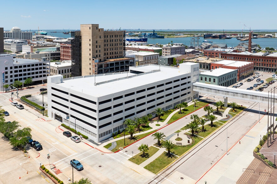 More Photos Of 320 Moody Ave, Galveston Parking Garage For Sale