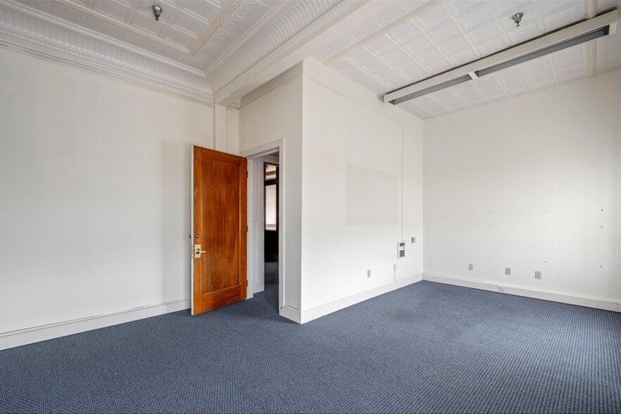 More Photos Of 260 Broadway, Saratoga Springs Coworking Space