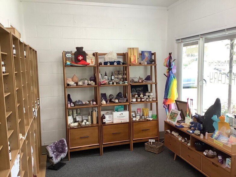 More Photos Of 511-517 Petaluma Ave, Sebastopol Medical For Lease