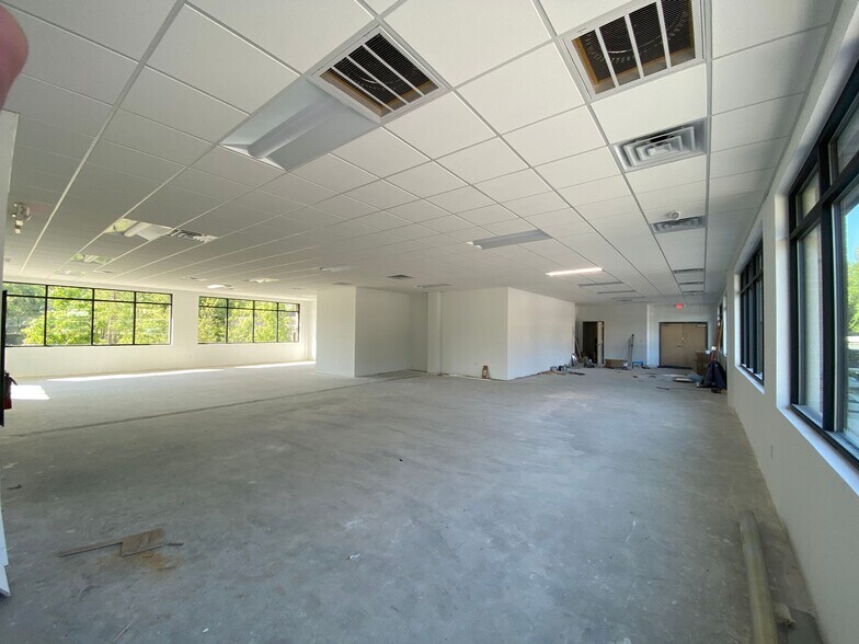 More Photos Of 400 Attain St, Fuquay Varina Medical For Lease