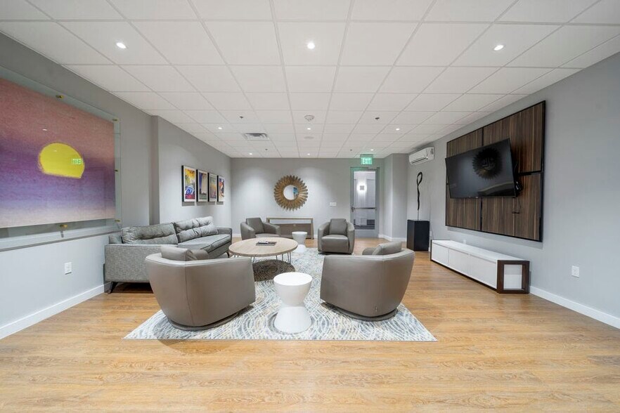 More Photos Of 522 S Boston Ave, Tulsa Apartments For Lease
