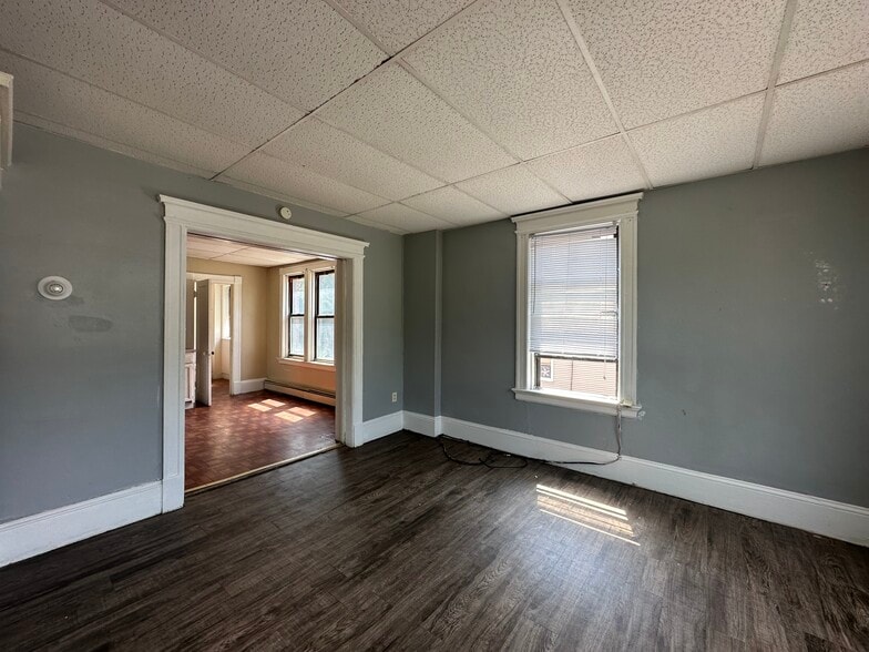 More Photos Of 197 S Leonard St, Waterbury Apartments For Sale