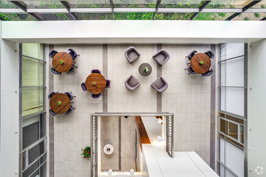 More Photos Of 1255 W 15th St, Plano Unknown For Lease