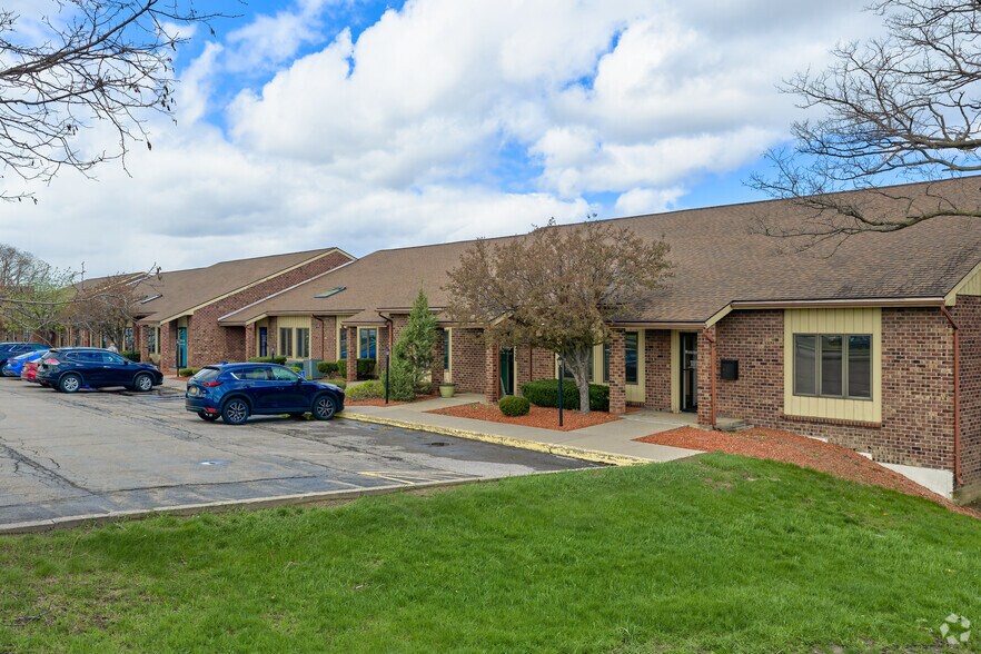 More Photos Of 1724-1742 E Ridge Rd, Rochester Medical For Sale