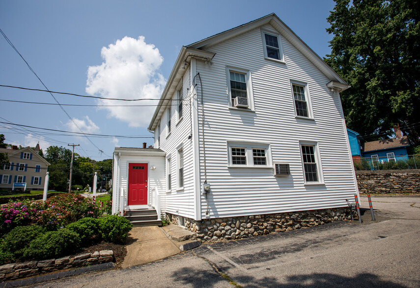 Primary Photo Of 83 Town St, Norwich Office For Sale