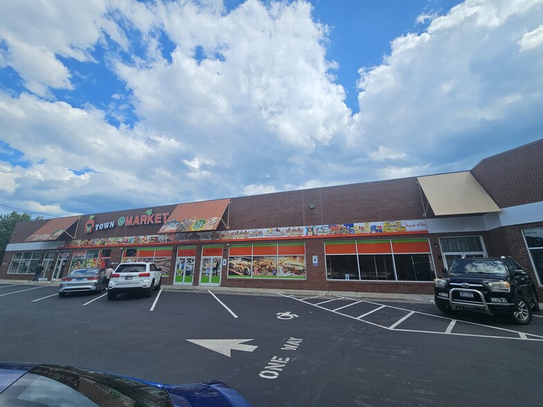 More Photos Of 937 State St, Bridgeport Storefront For Sale